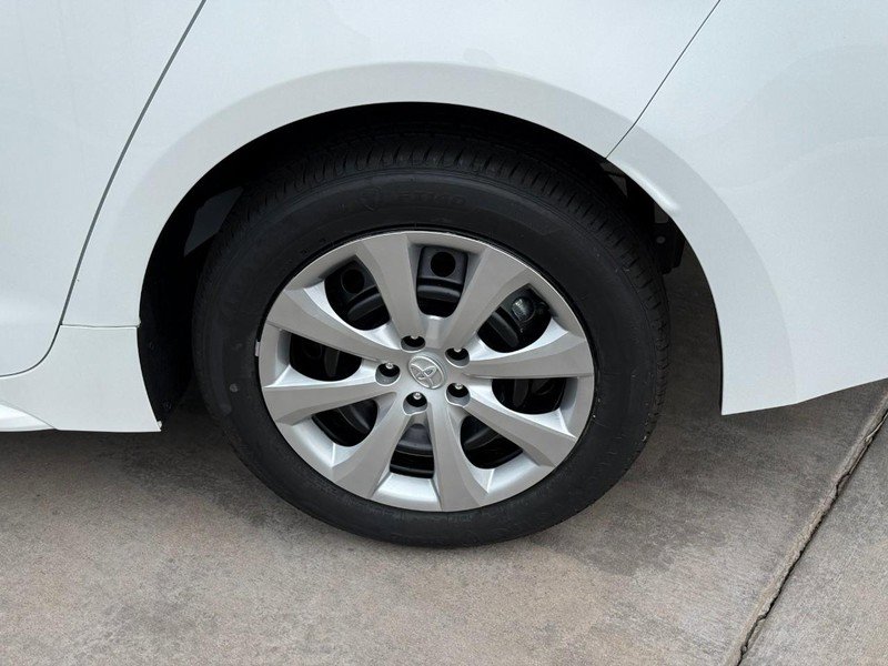 Certified 2025 Toyota Corolla LE image 8