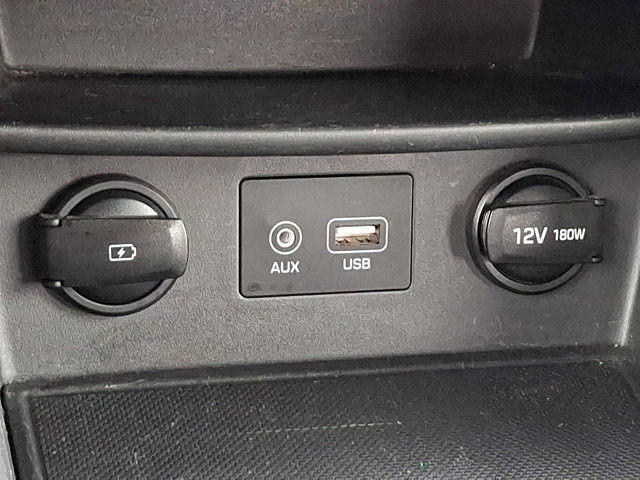 Used 2019 Hyundai Kona SE image 24