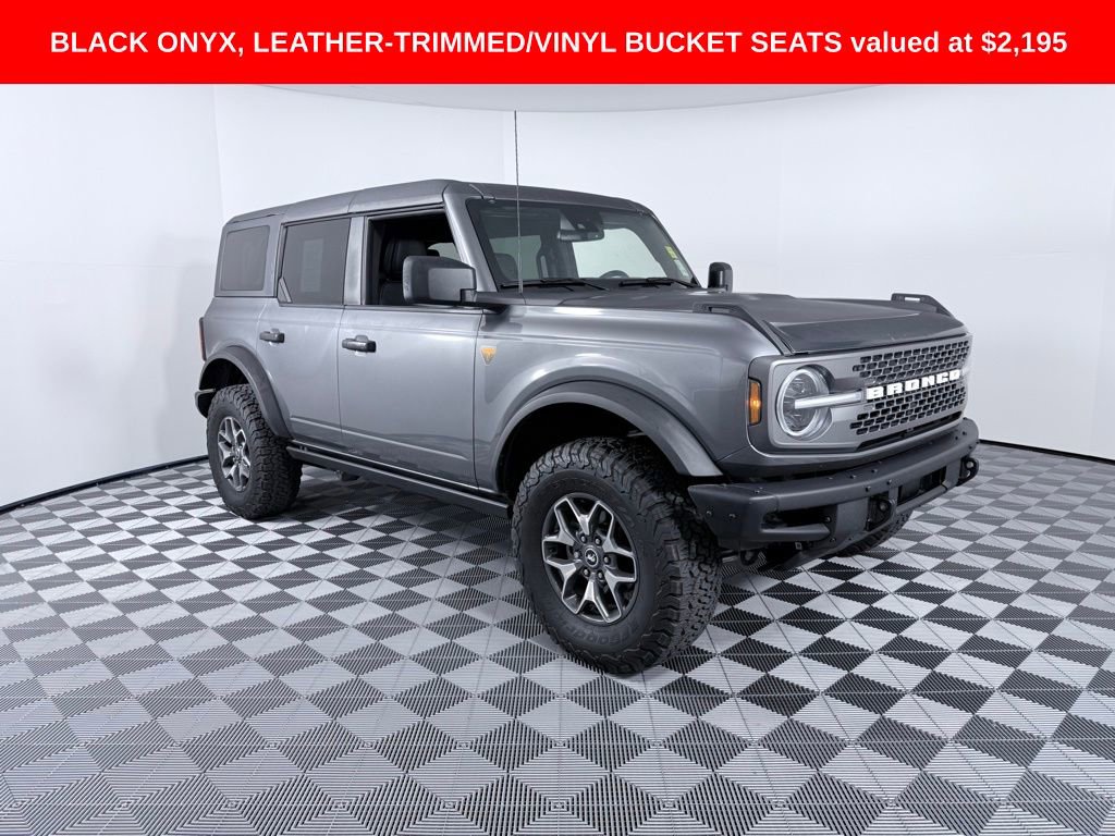 Used 2024 Ford Bronco Badlands image 2