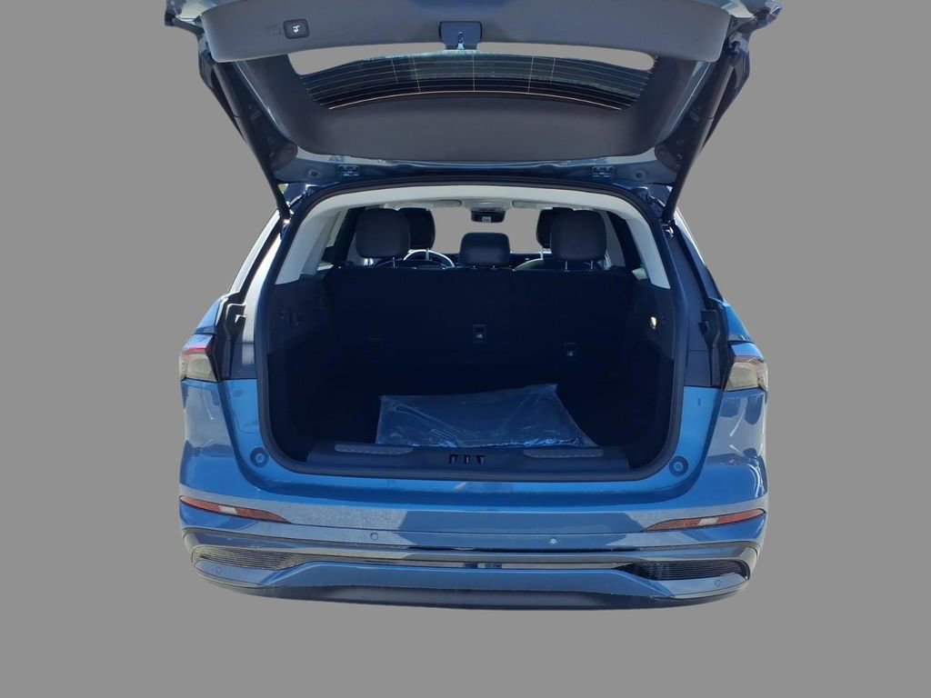 New 2026 Lincoln Nautilus Reserve w/ Jet Appearance Package image 9