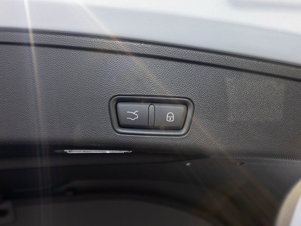 New 2025 Maserati Grecale GT image 37