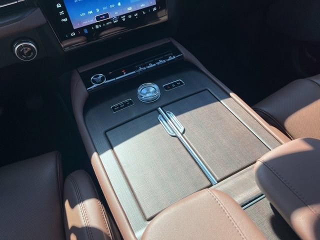 New 2026 Lincoln Navigator L Reserve AWD/4WD image 54