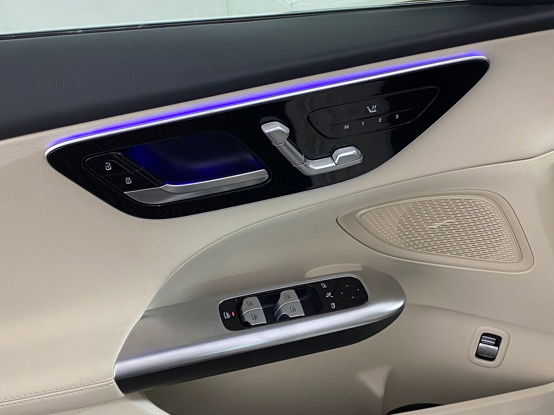 Certified 2025 Mercedes-Benz C 300 4MATIC Sedan image 23