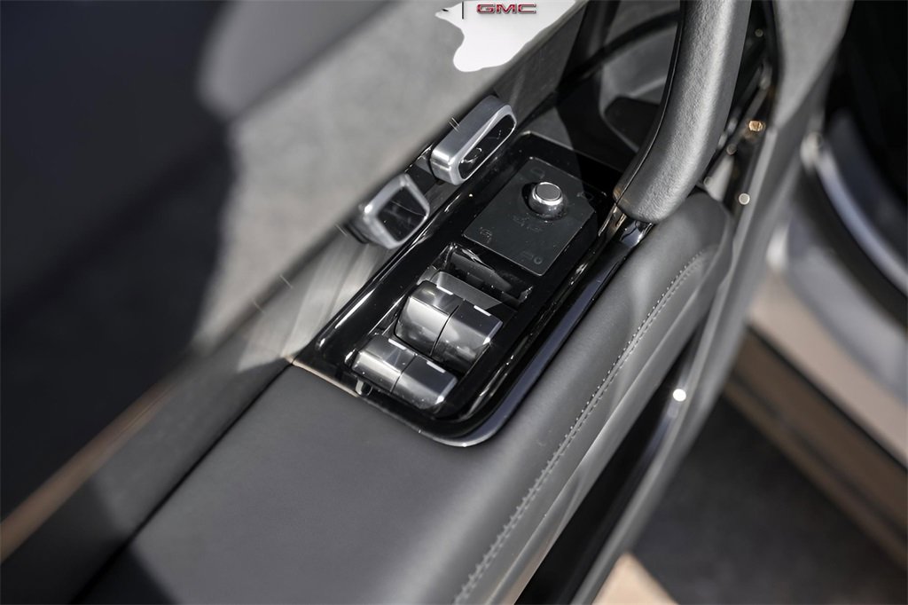 Used 2024 Land Rover Range Rover Sport Dynamic SE image 23