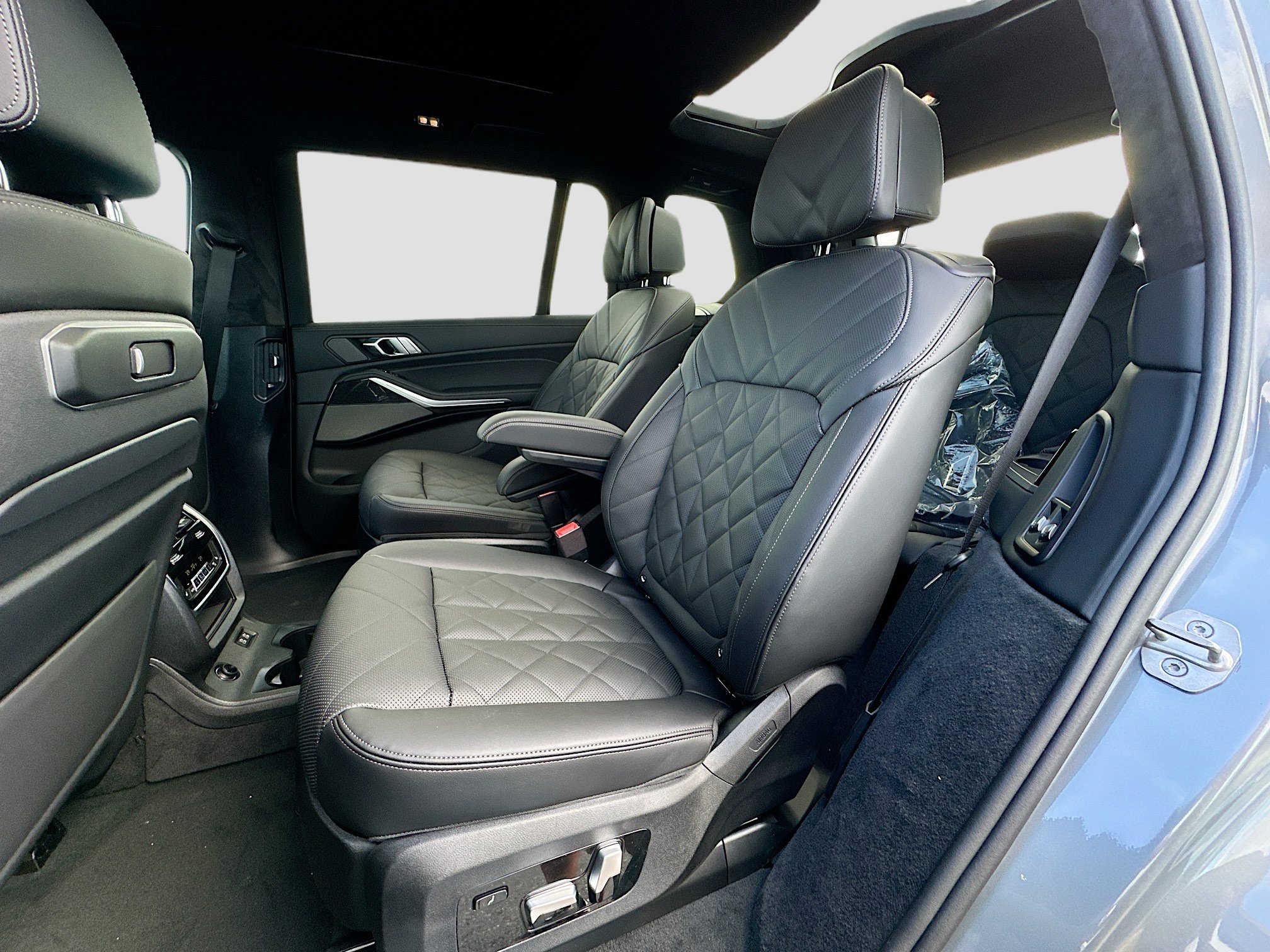 New 2026 BMW X7 xDrive40i w/ Executive Package AWD/4WD image 19