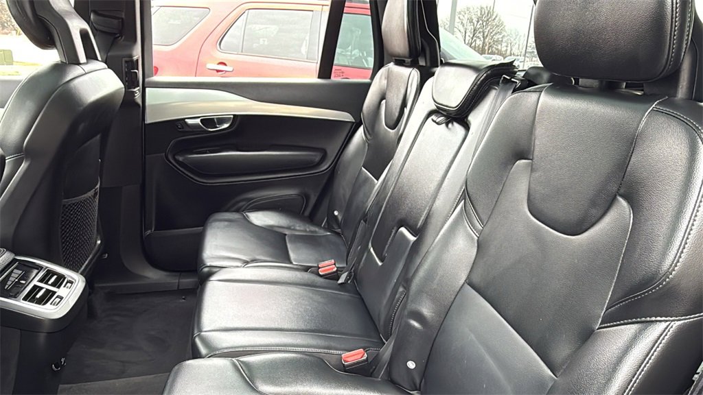 Used 2018 Volvo XC90 T5 Momentum w/ Convenience Package image 25