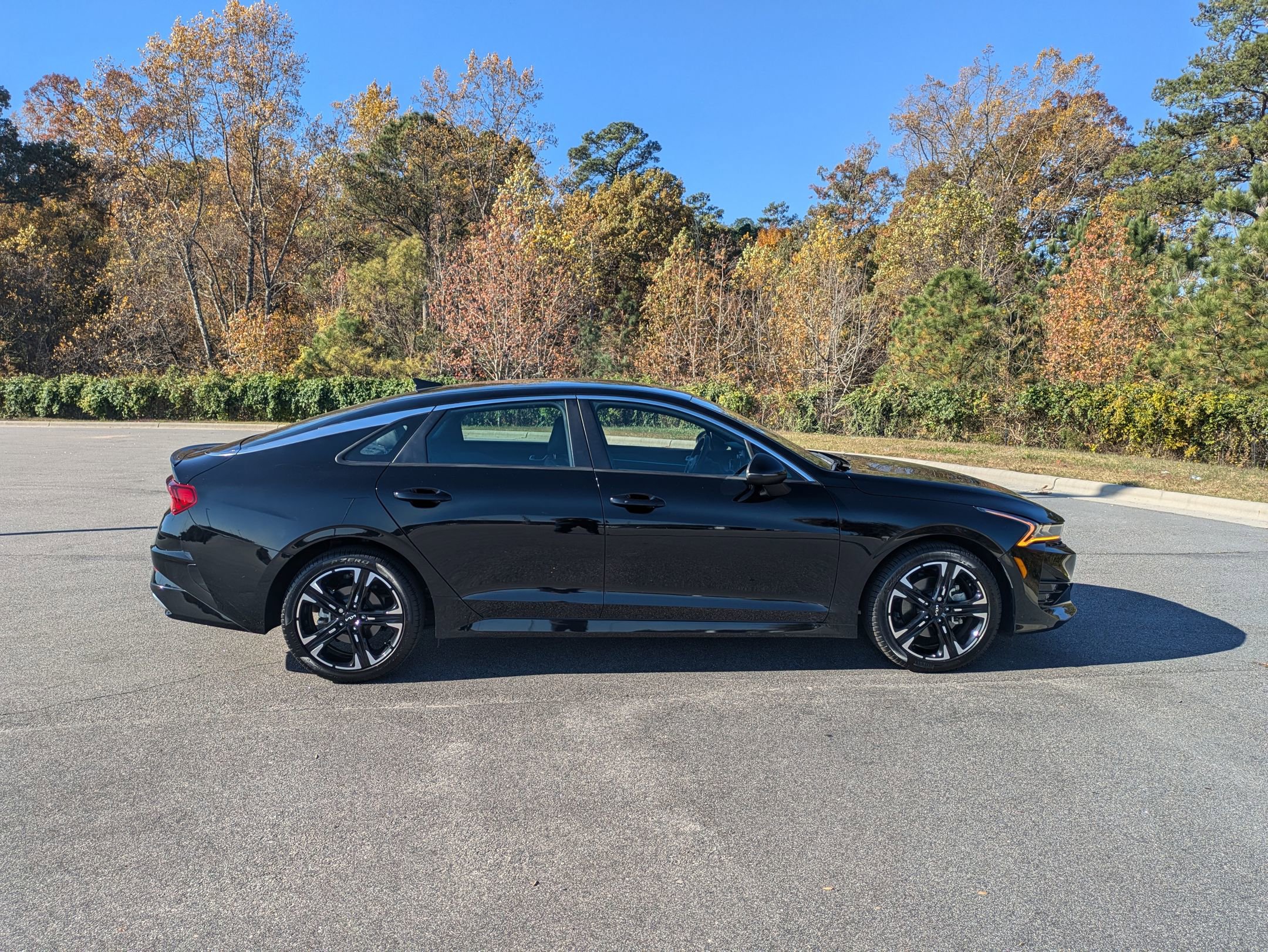 Used 2023 Kia K5 GT-Line w/ GT-Line Premium Package image 4