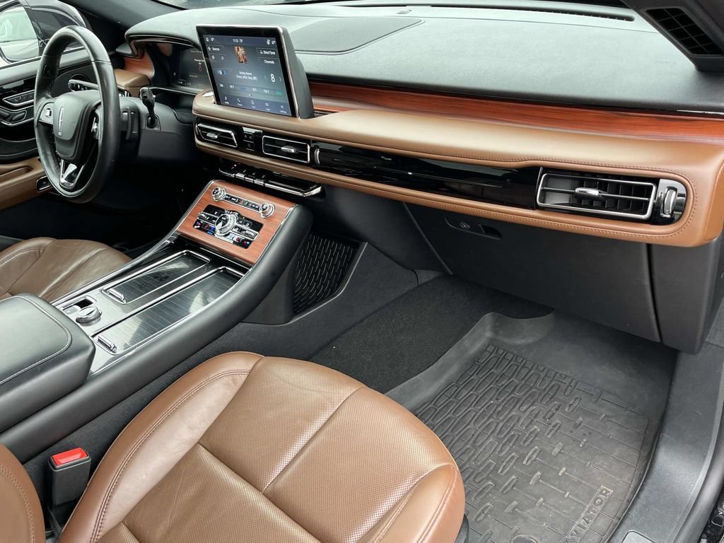 Used 2024 Lincoln Aviator Reserve w/ Equipment Group 201A AWD/4WD image 28