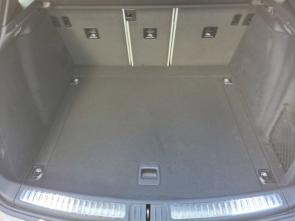 New 2026 Porsche Macan image 16