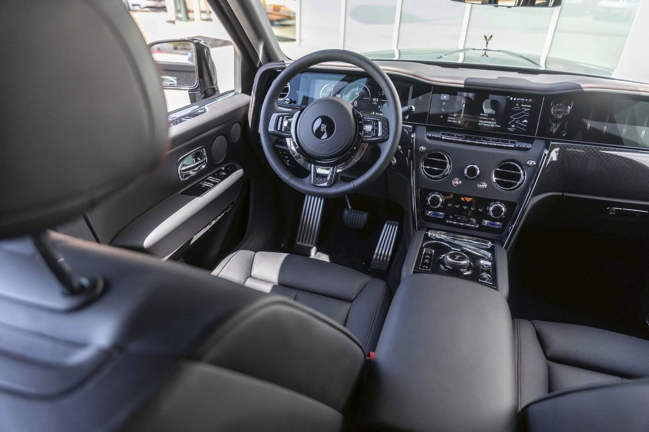 New 2026 Rolls-Royce Cullinan Black Badge AWD/4WD image 52