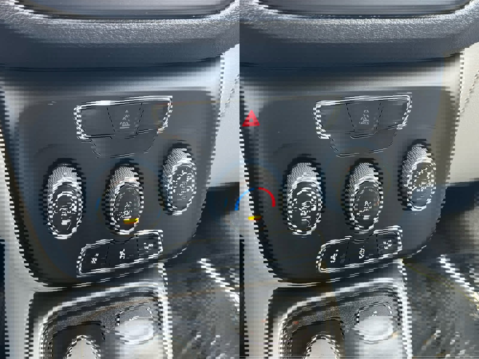 Used 2017 Jeep Compass Latitude w/ Cold Weather Group image 36