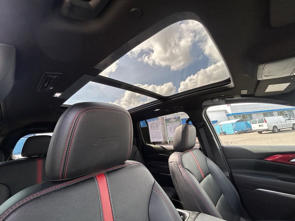 Used 2024 Chevrolet Traverse RS AWD/4WD image 28