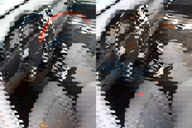 Used 2006 Chrysler 300 C w/ Protection Group II RWD image 6