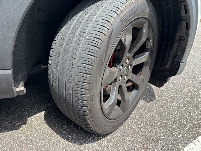 Used 2021 Ford Explorer ST w/ Equipment Group 401A AWD/4WD image 2