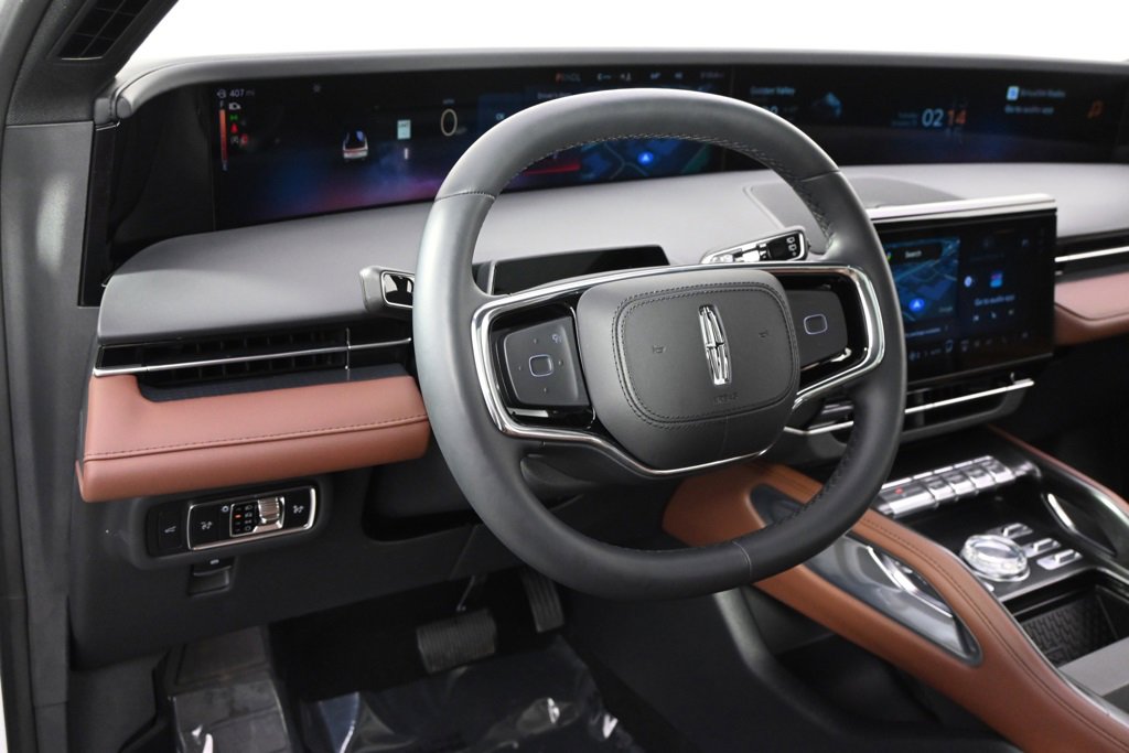 New 2026 Lincoln Nautilus Reserve w/ Jet Appearance Package image 11