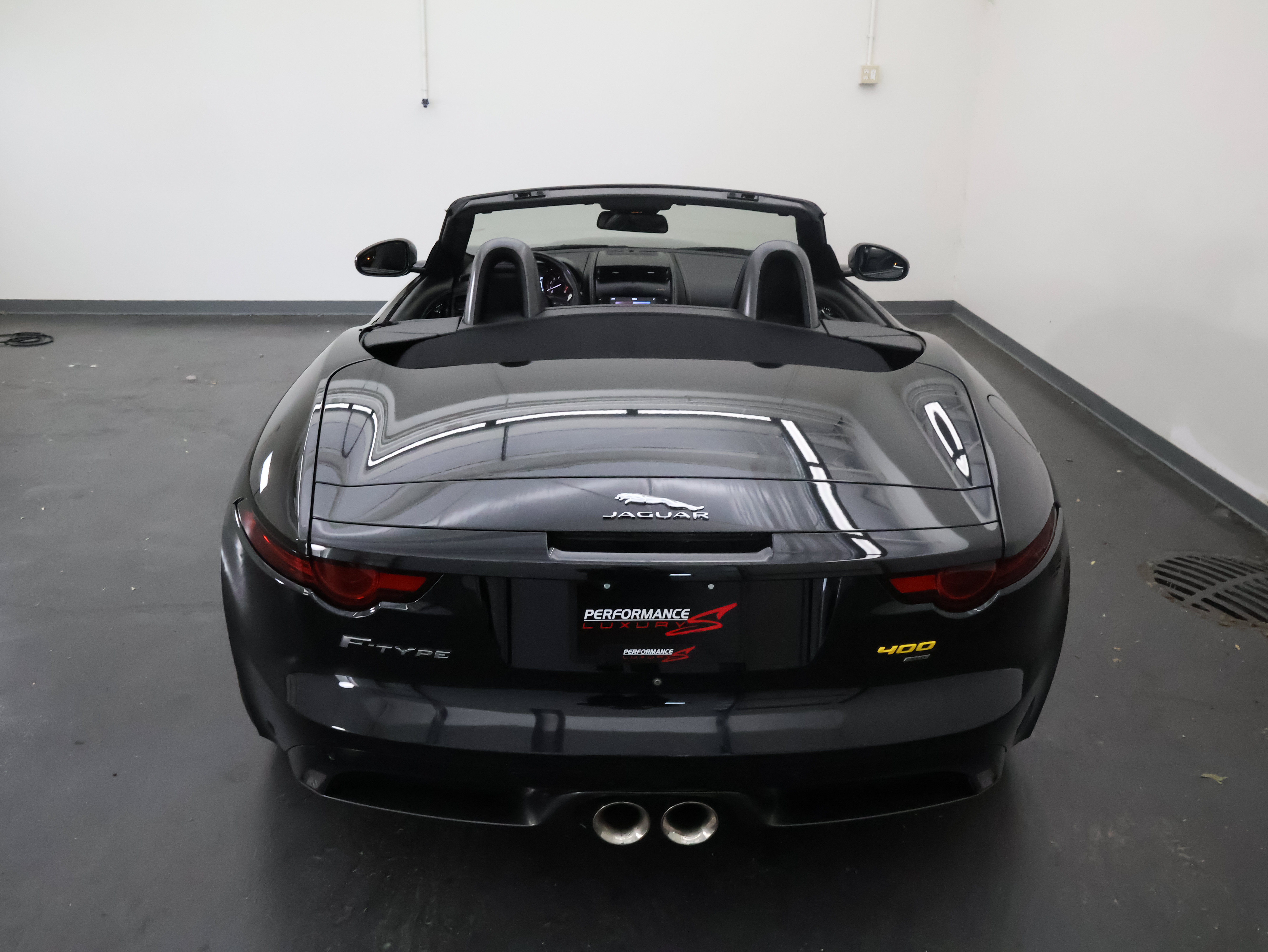 Used 2018 Jaguar F-TYPE 400 Sport AWD/4WD image 11