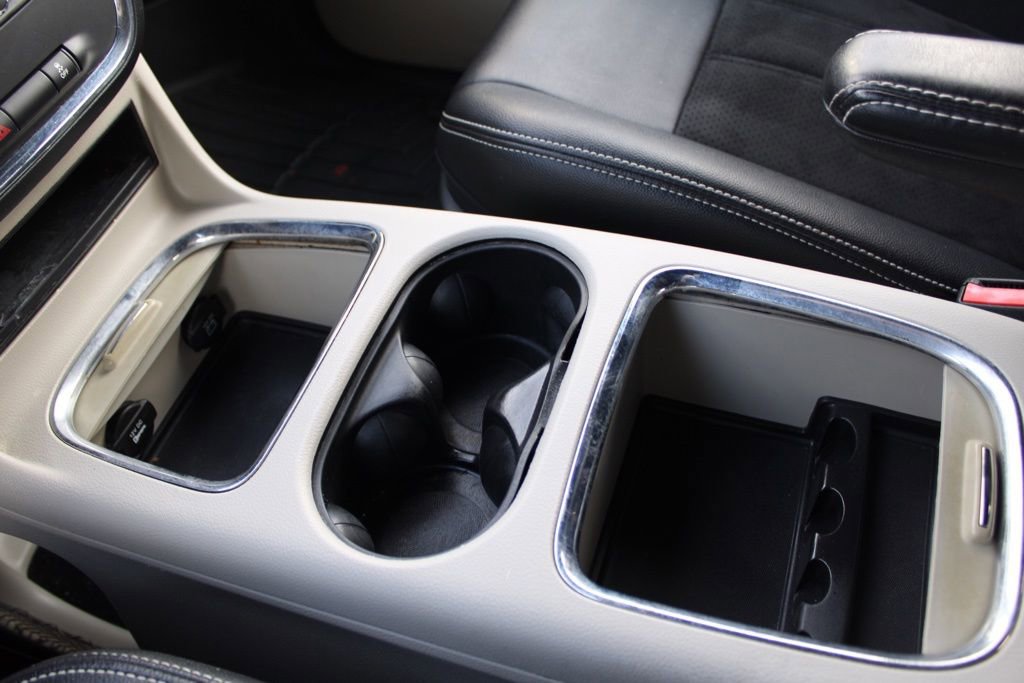 Used 2019 Dodge Grand Caravan SXT image 39