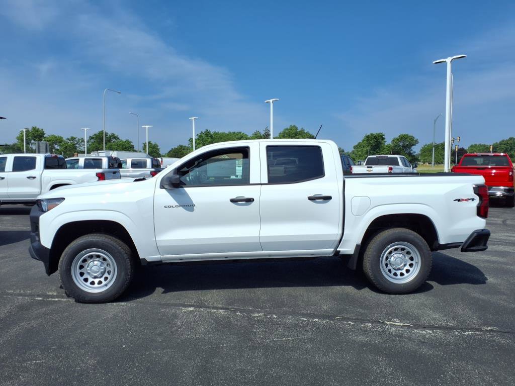 New 2025 Chevrolet Colorado W/T image 7