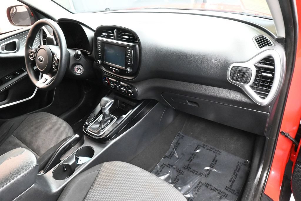 Used 2020 Kia Soul LX FWD image 36