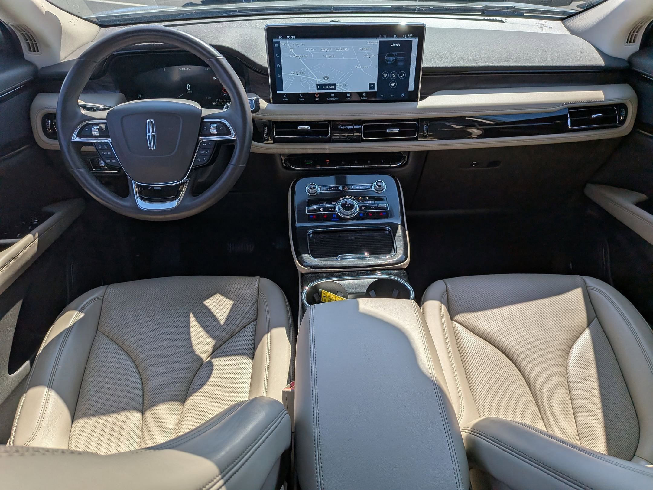 Used 2023 Lincoln Nautilus Reserve w/ Cargo Utility Package FWD image 24