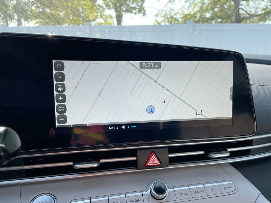 New 2025 Hyundai Elantra Limited image 43