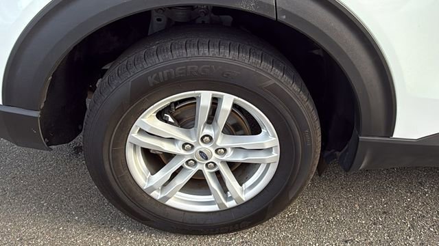 Used 2023 Ford Explorer XLT w/ Equipment Group 202A image 31