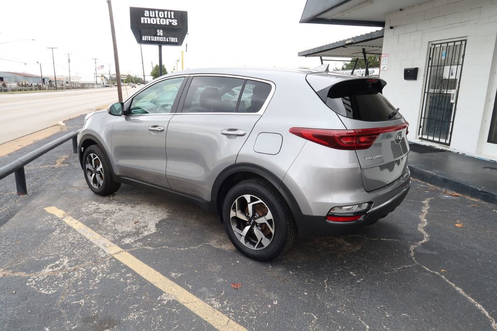 Used 2021 Kia Sportage LX image 4