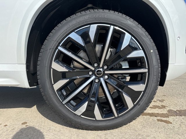 New 2026 Volvo XC90 B6 Ultra w/ Protection Package Premier image 9