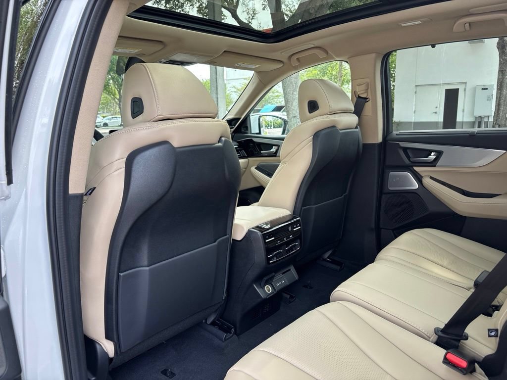 New 2026 Acura MDX w/ Technology Package FWD image 19