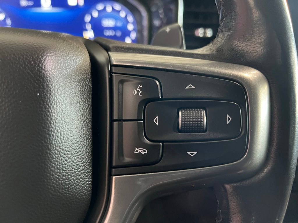 Used 2022 Chevrolet Silverado 1500 LT w/ Z71 Off-Road Package AWD/4WD image 20