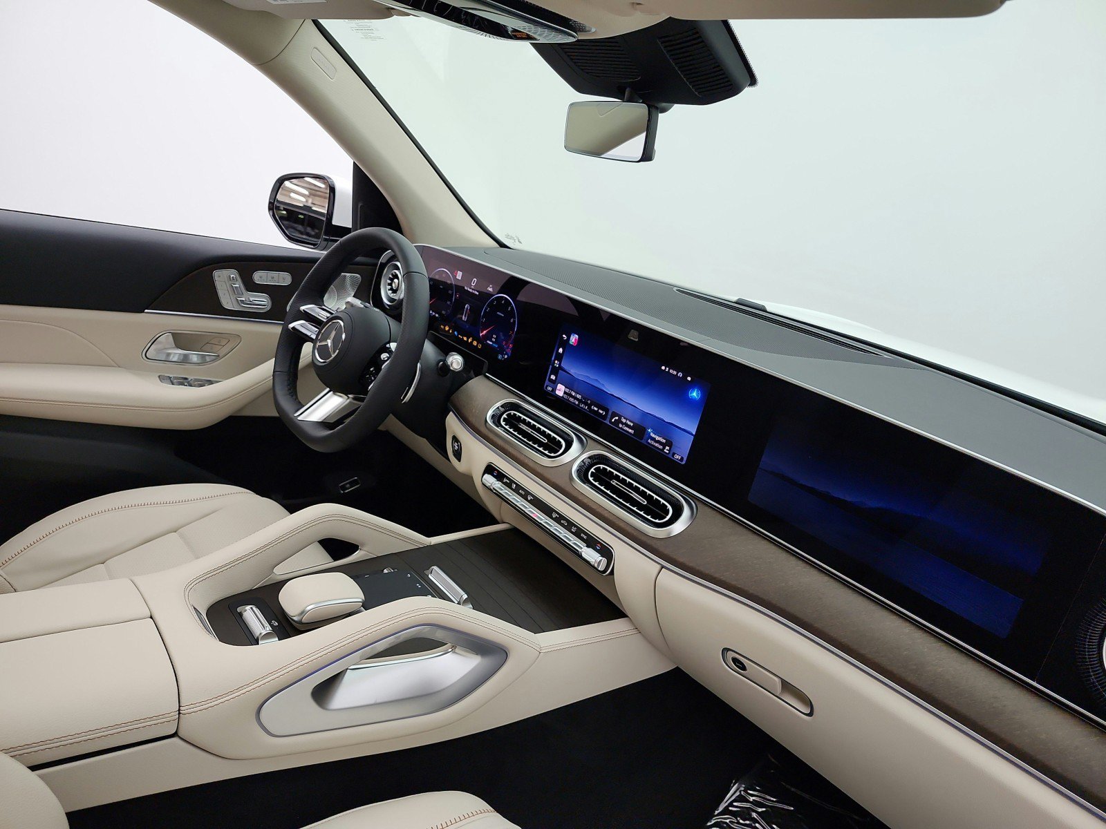 New 2027 Mercedes-Benz GLS 450 4MATIC image 14