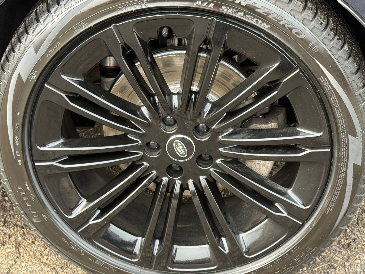 Used 2023 Land Rover Range Rover Long Wheelbase SE image 56