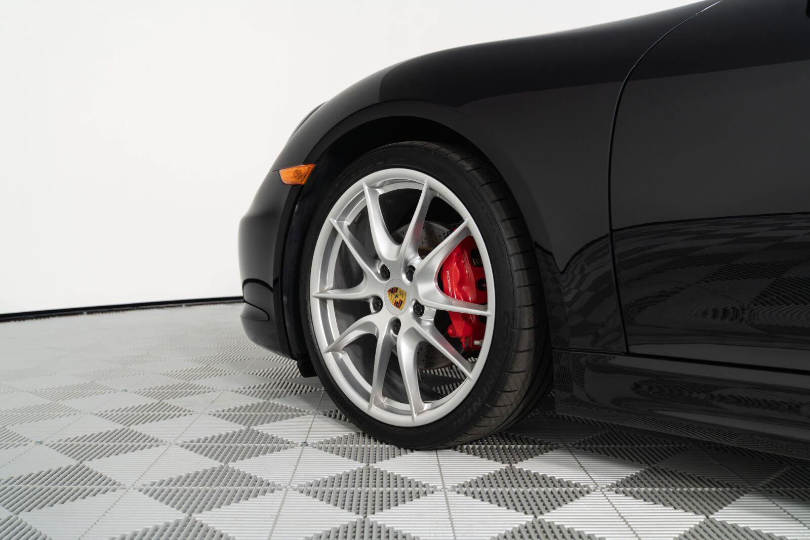 Used 2015 Porsche Boxster S RWD image 18