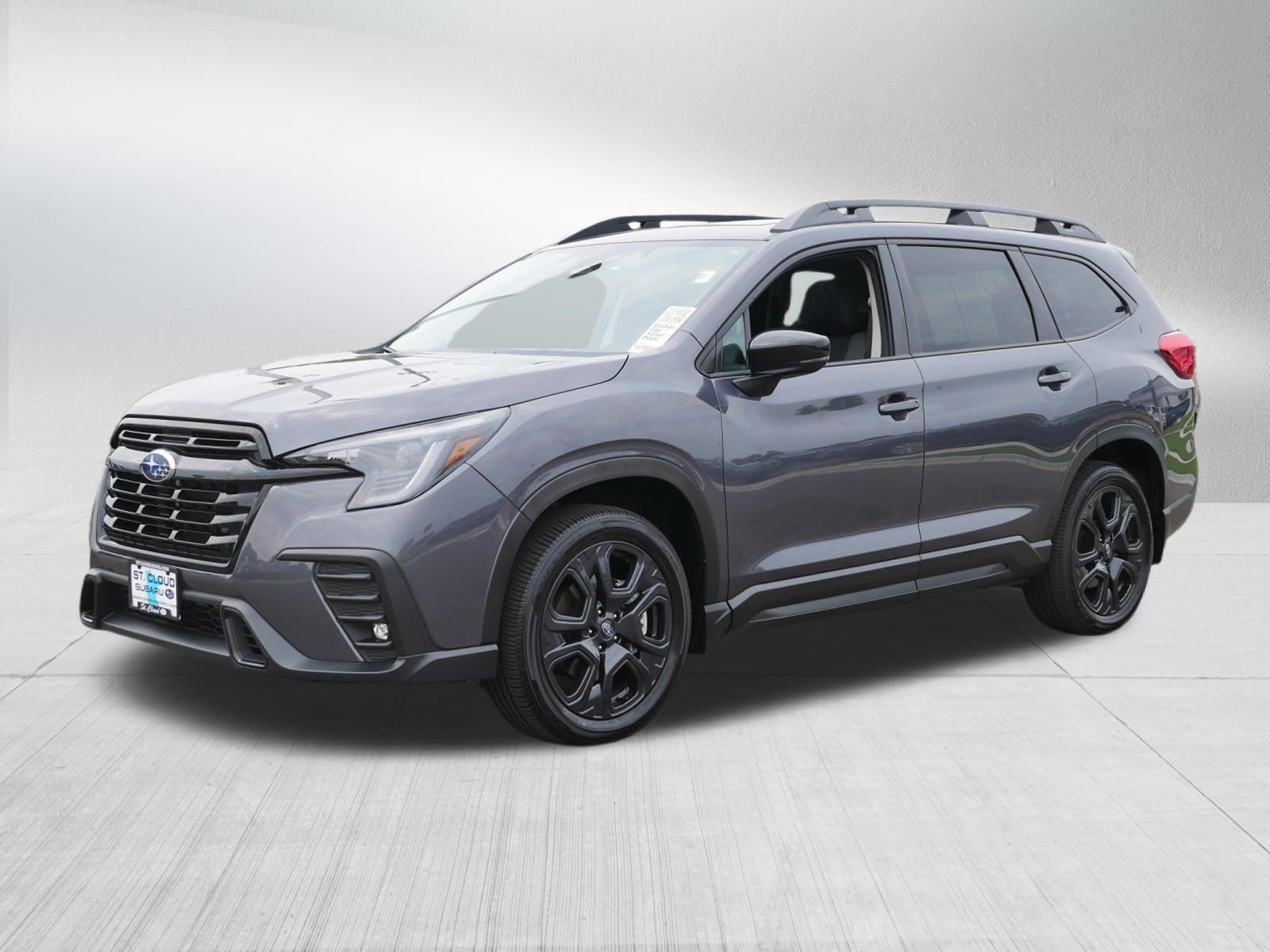 Used 2025 Subaru Ascent Onyx Edition w/ Onyx Package AWD/4WD image 3