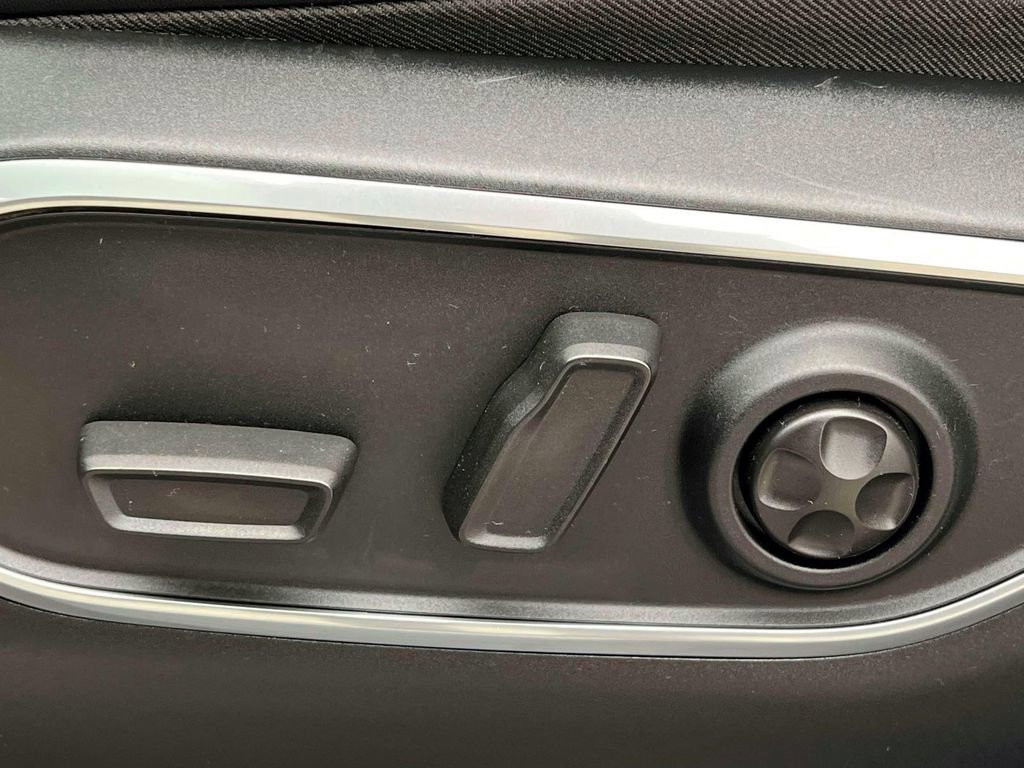 Used 2023 Jeep Wagoneer Series III w/ Convenience Group I image 19