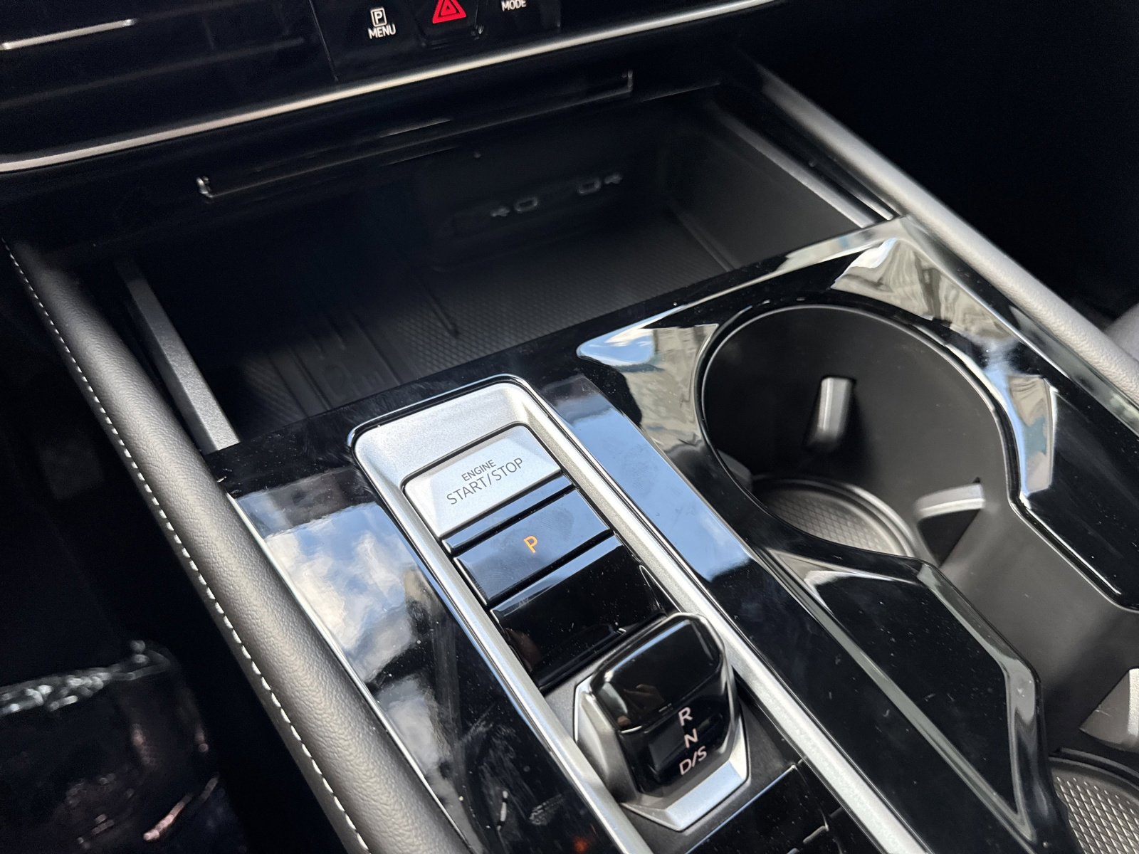 New 2026 Volkswagen Atlas Cross Sport SE image 24