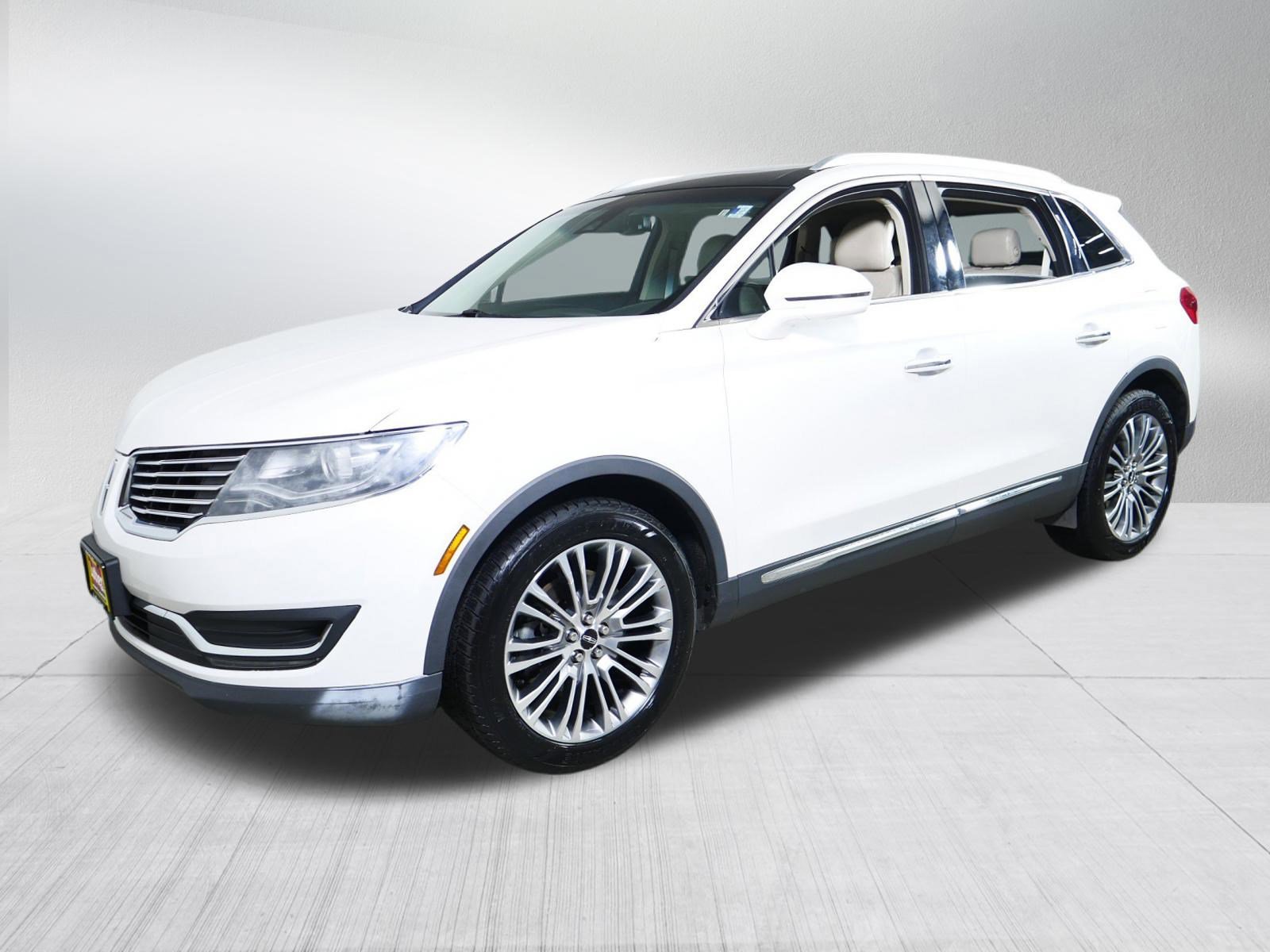 Used 2016 Lincoln MKX Reserve w/ Climate Package AWD/4WD image 3