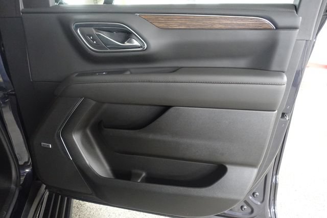 Used 2024 Chevrolet Tahoe High Country w/ Advanced Technology Package AWD/4WD image 33