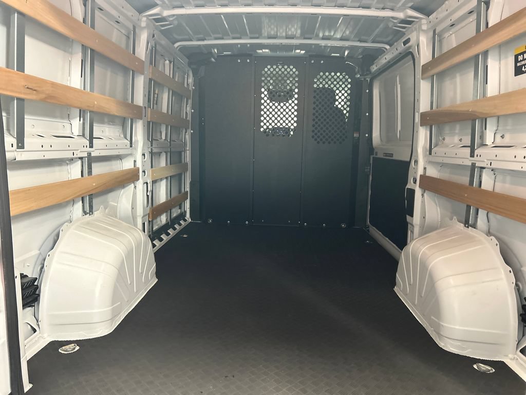 Used 2025 RAM ProMaster 2500 w/ U-Haul Equipment Group FWD image 21