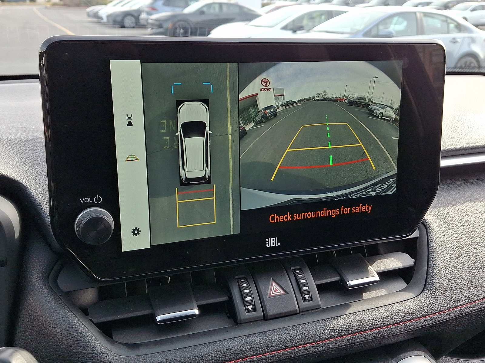 Used 2024 Toyota RAV4 XSE w/ Premium Package image 18