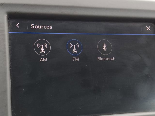 Used 2021 Chevrolet Equinox LS w/ LS Convenience Package FWD image 4
