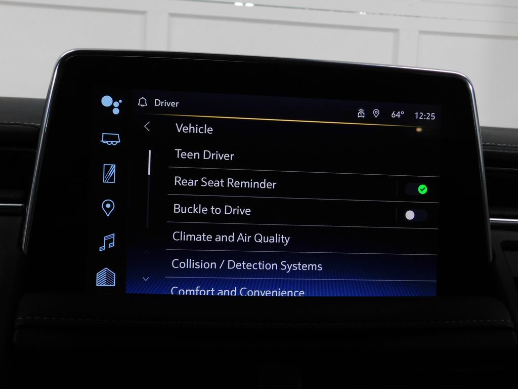 Used 2024 Chevrolet Tahoe Premier w/ Premium Package AWD/4WD image 65