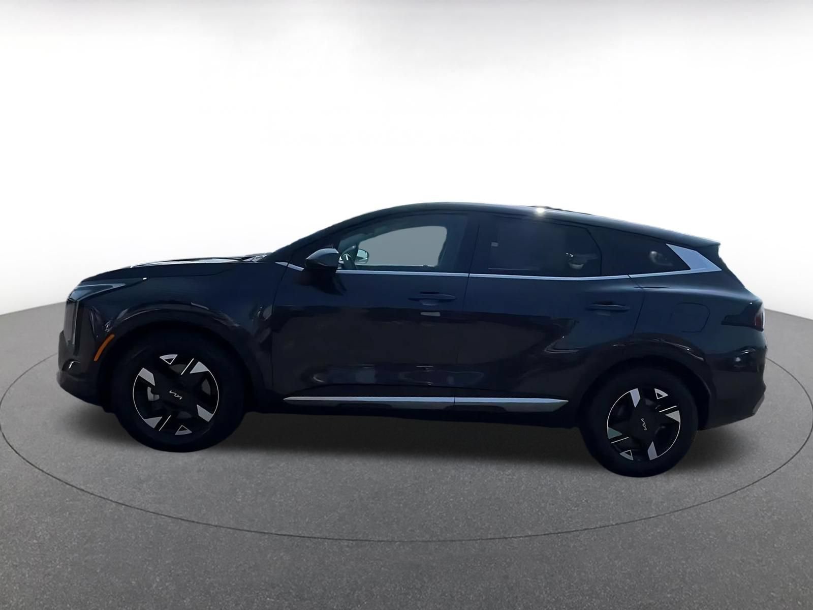 Used 2026 Kia Sportage LX FWD image 8