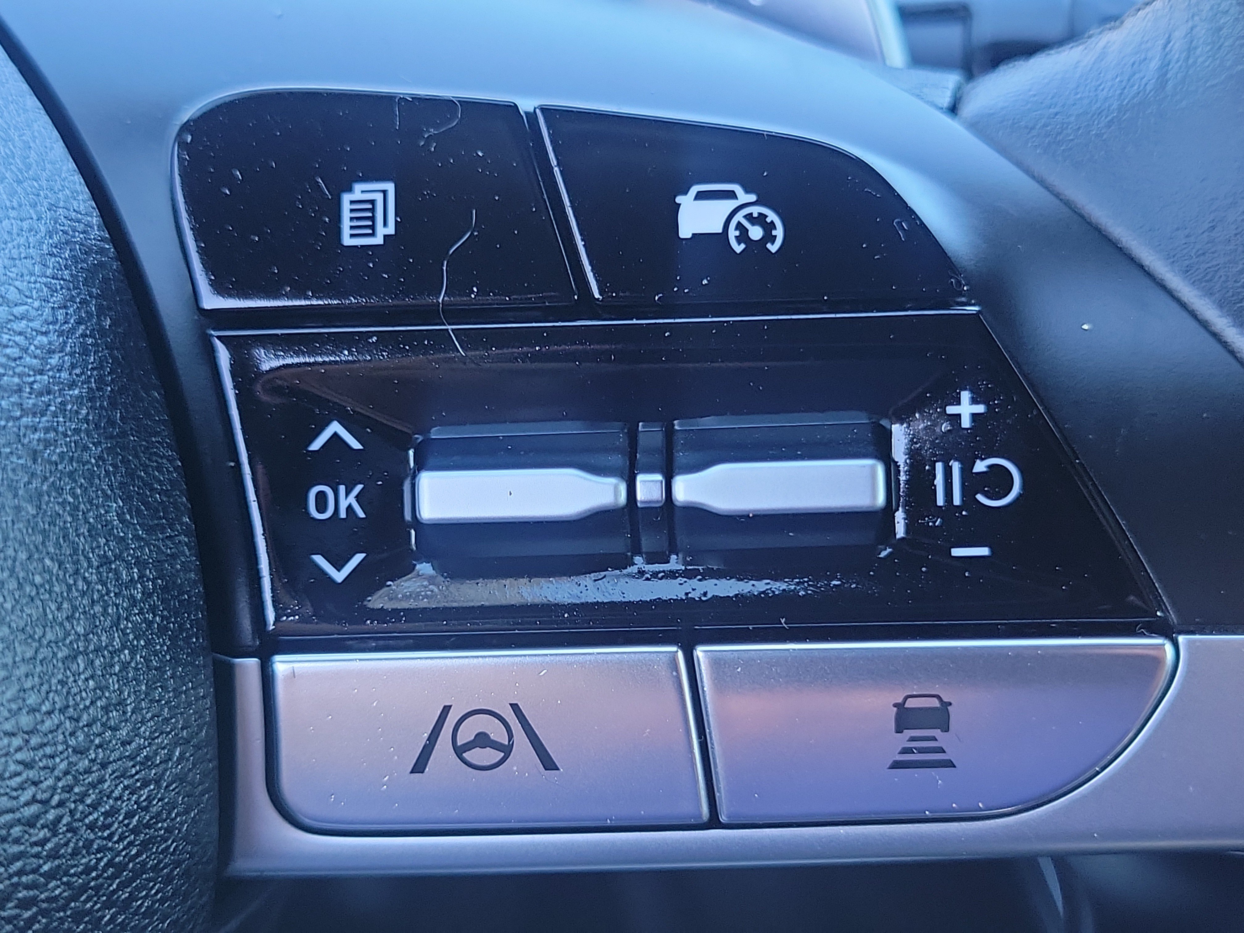 Certified 2023 Hyundai Santa Cruz Limited AWD/4WD image 9