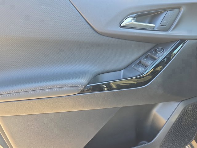 Used 2025 Chevrolet Equinox LT AWD/4WD image 21