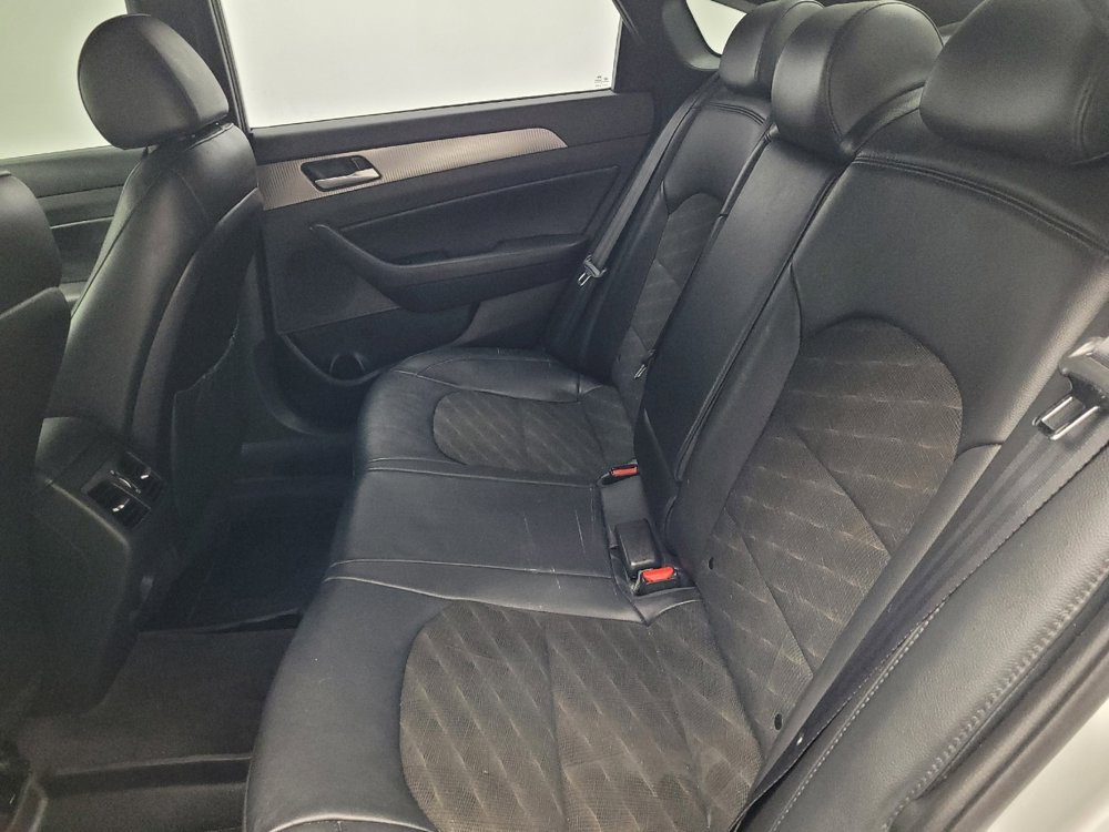 Used 2019 Hyundai Sonata Sport w/ Winter Weather Package image 18