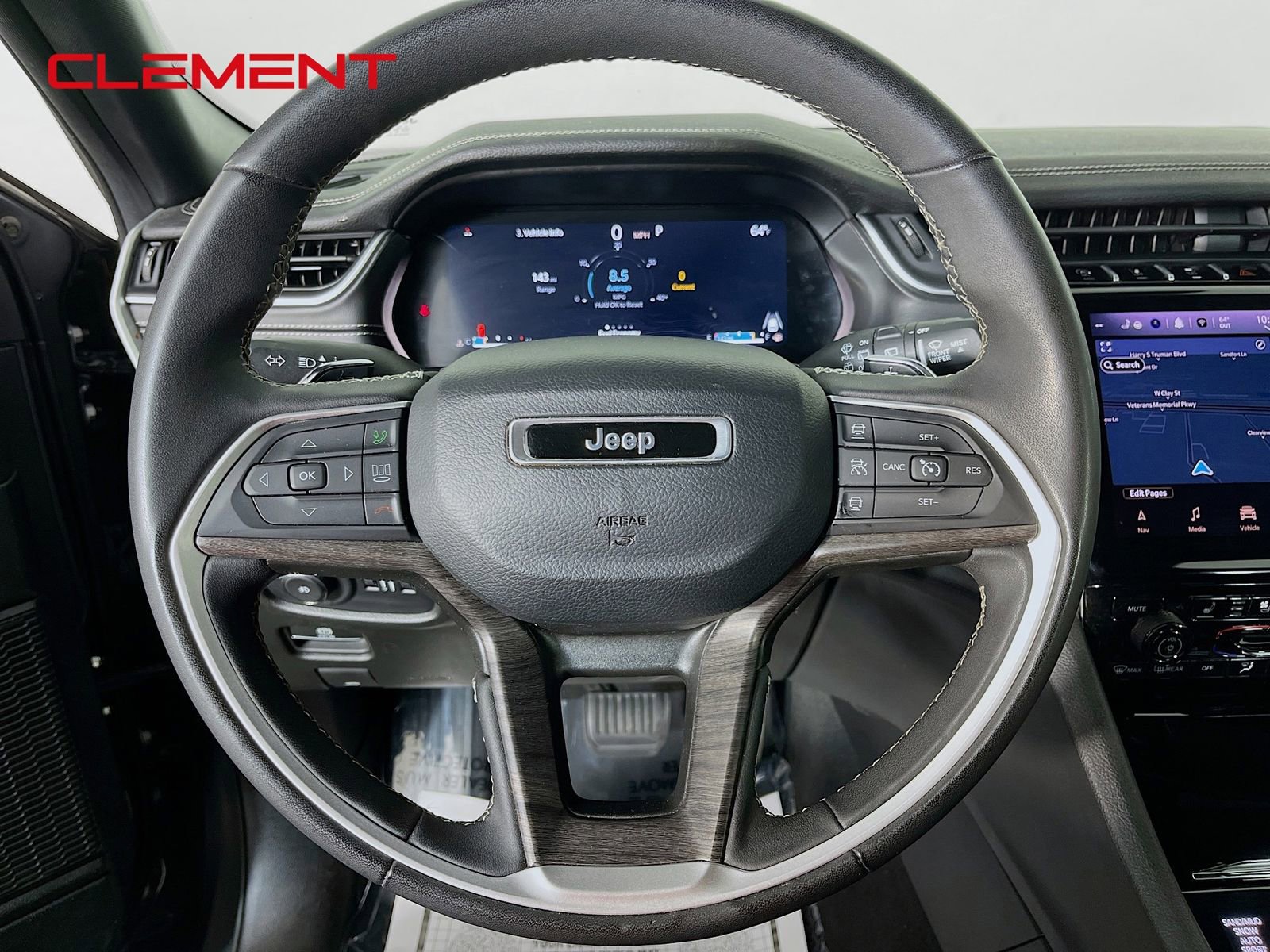 Used 2024 Jeep Grand Cherokee L Limited w/ Luxury Tech Group II AWD/4WD image 14