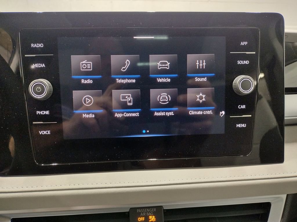 New 2025 Volkswagen Taos SE image 28