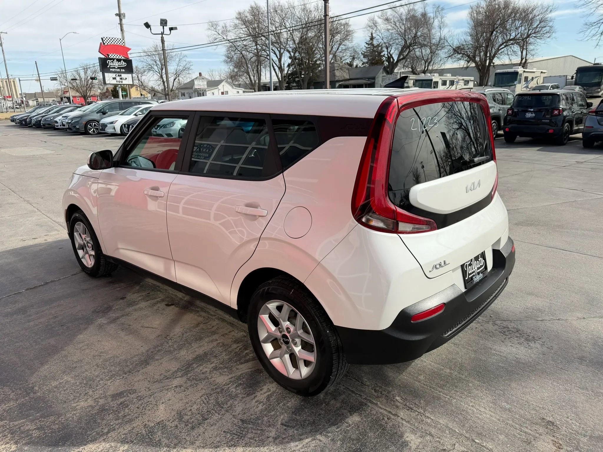 Used 2022 Kia Soul LX w/ Technology Package image 5
