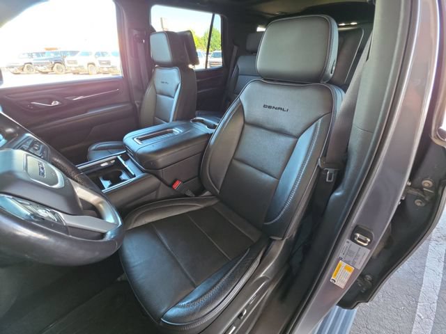 Used 2021 GMC Yukon Denali w/ Denali Ultimate Package AWD/4WD image 18